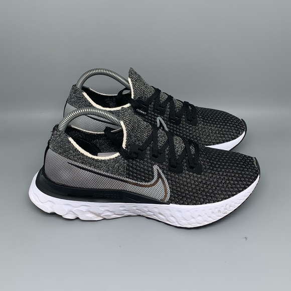 Nike React Infinity Run Flyknit Black Running Shoes CD4372-012 Women’s Sz 9.5 - Picture 1 of 10